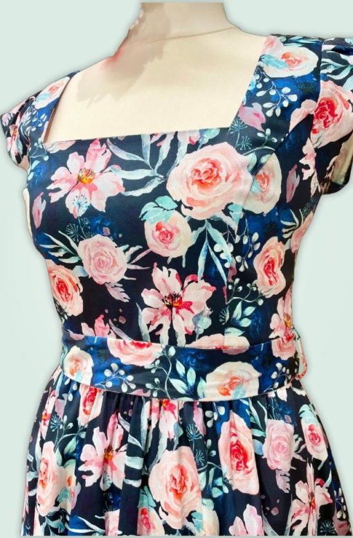 Robe corolle, style vintage, bleu marine motif roses, Lady Vintage – Image 2