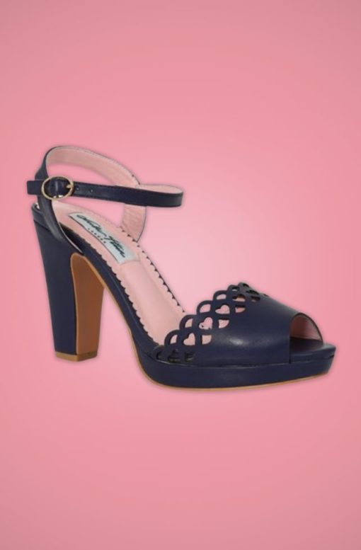 Escarpin chaussure talon large bout ouvert bordure cœur trou style vintage reto 50s années 50 pinup pin up confortable lanière cheville bleu marine