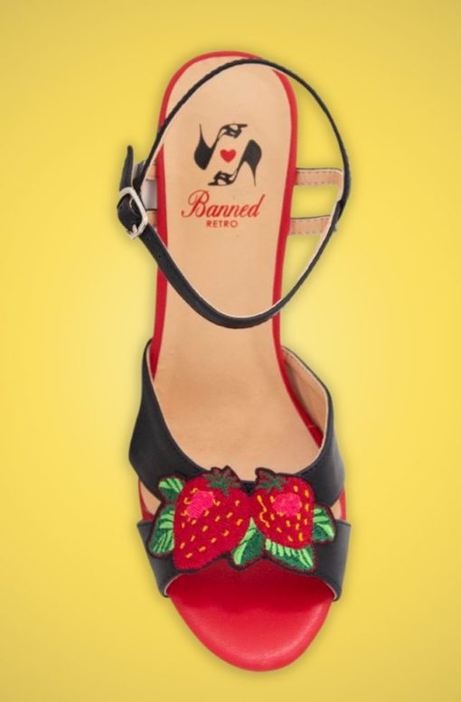 Chaussure sandale talon style retro vintage 50s année 50 ouvert broderie fraise lanière cheville pinup banned rouge noir