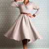 robe swing années 50, couleur parme avec contrastes rouille, avec poches, de face Station Vintage, fond vintage